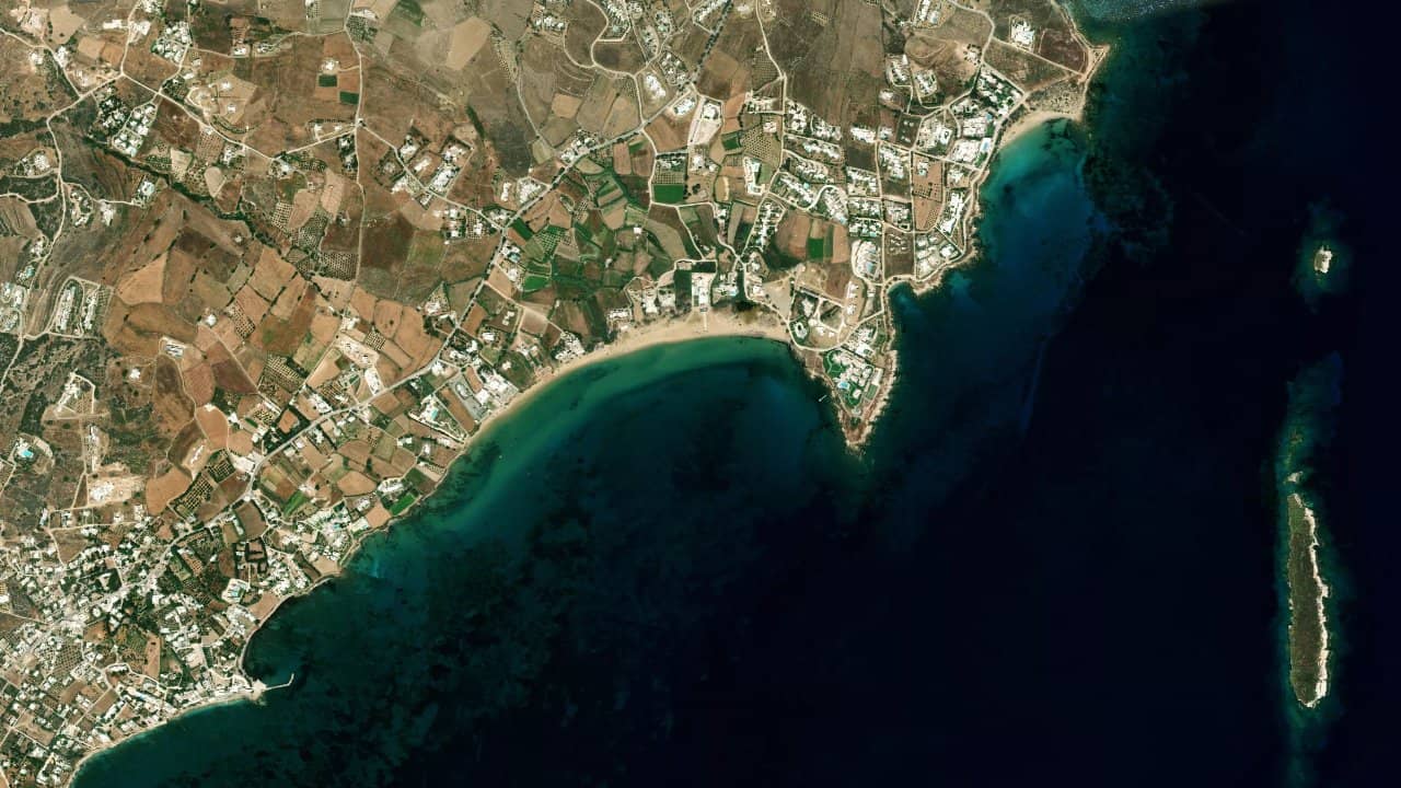 Paros