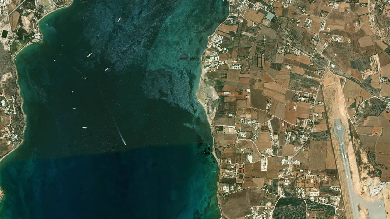 Paros